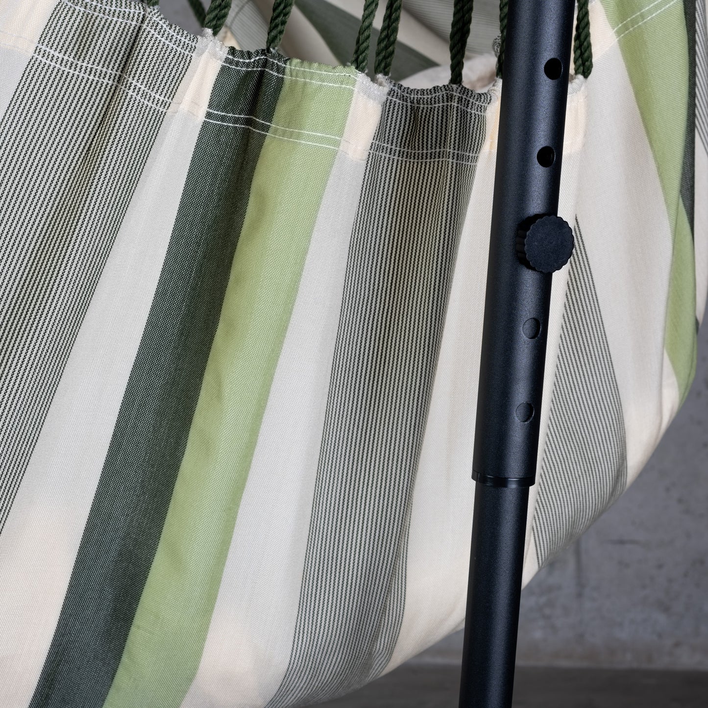 Fiji Outdoor Cedar – Silla colgante tamaño Comfort de bio-algodón con soporte de acero galvanizado